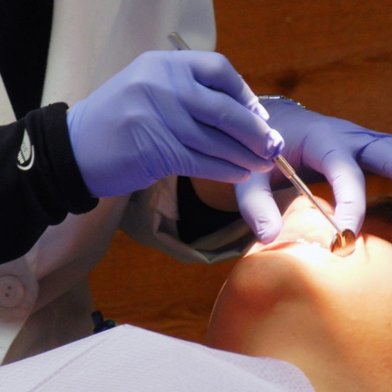 Dental_Blog_Image_How to Choose the Right Dentist in Downtown Toronto for Your Needs